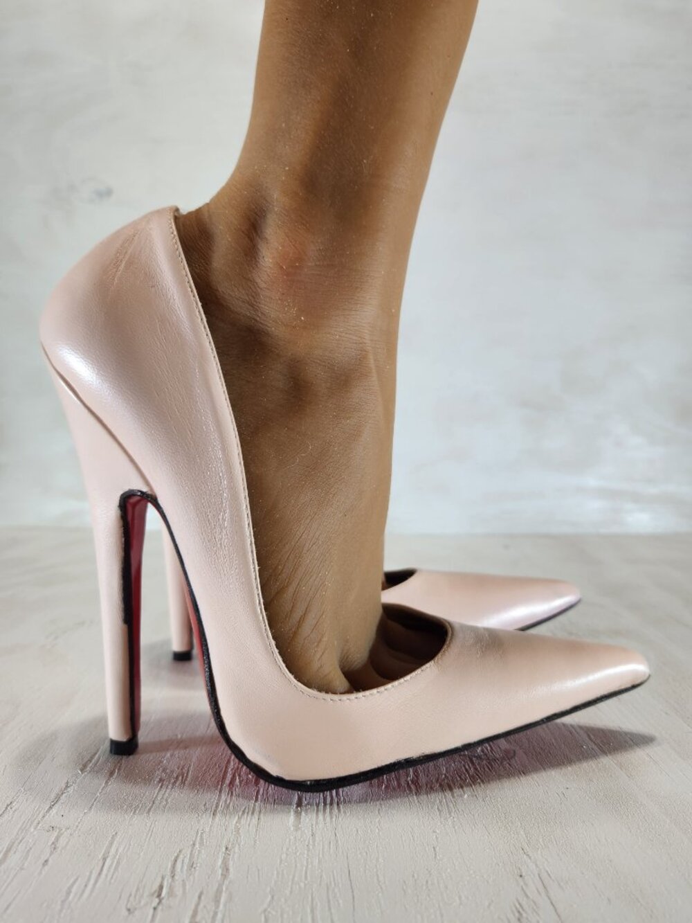 EUC Italian Heels 6" Light Pink Pumps, sz 38.5